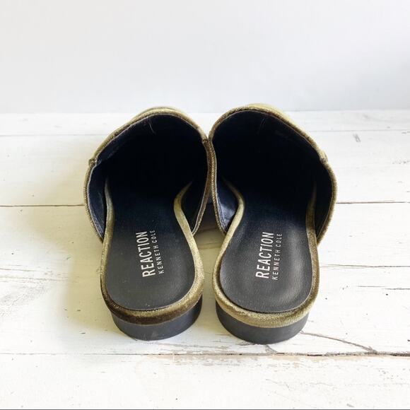 Reaction Kenneth Cole Wyatt Green Velvet Gold Studded Mules Slides 6.5 - Picture 5 of 8